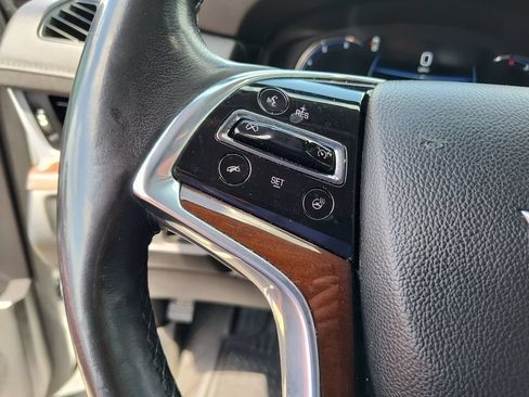 Used 2020 Cadillac Escalade 2WD image 26