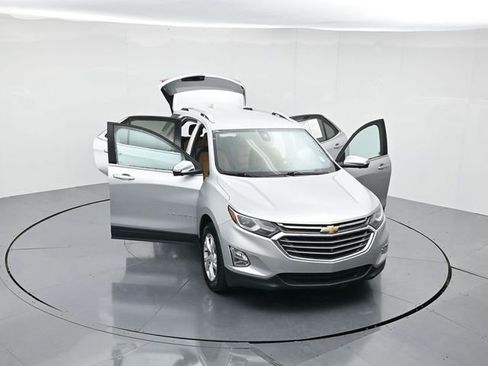 Used 2020 Chevrolet Equinox Premier image 45