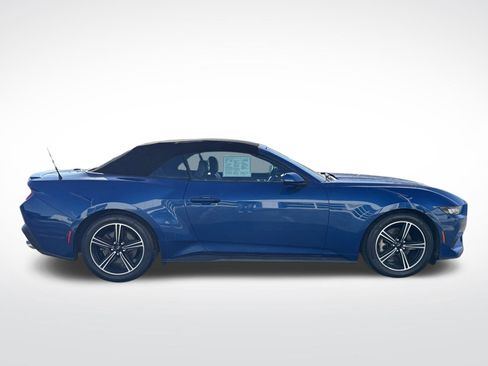Used 2024 Ford Mustang Premium image 7
