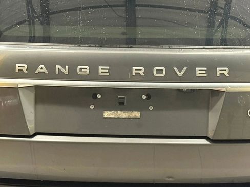 Used 2019 Land Rover Range Rover HSE image 11