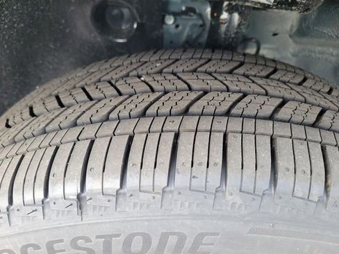 New 2026 Nissan Kicks SR w/ Cold Weather Package image 13