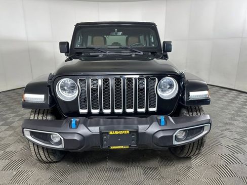 Used 2023 Jeep Wrangler Unlimited Sahara w/ Cold Weather Group image 8