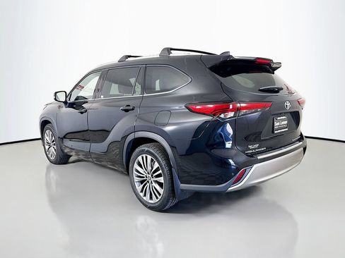 Used 2021 Toyota Highlander Platinum AWD/4WD image 5