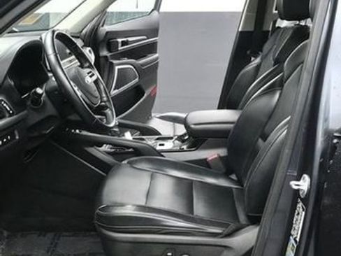 Used 2020 Kia Telluride S image 10