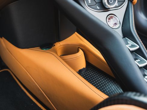 Used 2022 McLaren 765LT RWD image 55