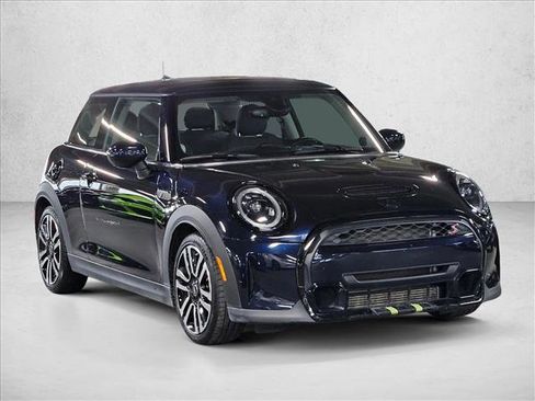 Used 2022 MINI Cooper S FWD image 3