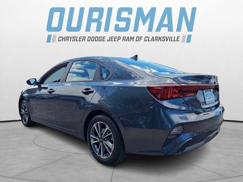 Used 2023 Kia Forte LXS FWD image 4