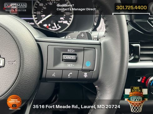 Used 2025 Nissan Pathfinder SV w/ SV Premium Package image 23