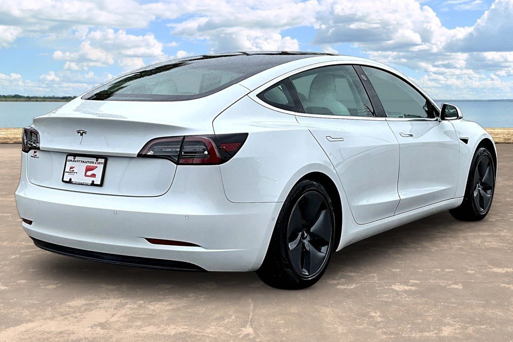 Used 2020 Tesla Model 3 Standard Range Plus RWD image 4