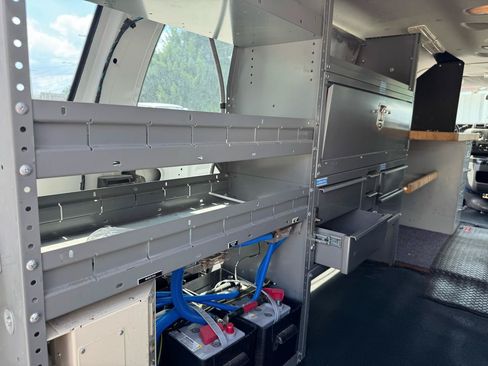 Used 2012 Ford E-350 and Econoline 350 Extended Super Duty w/ Insulation Pkg RWD image 20