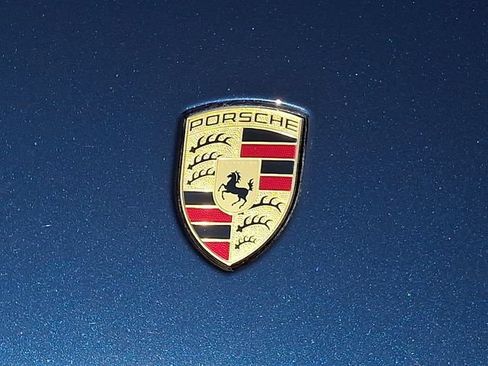Used 2019 Porsche Macan AWD/4WD image 37