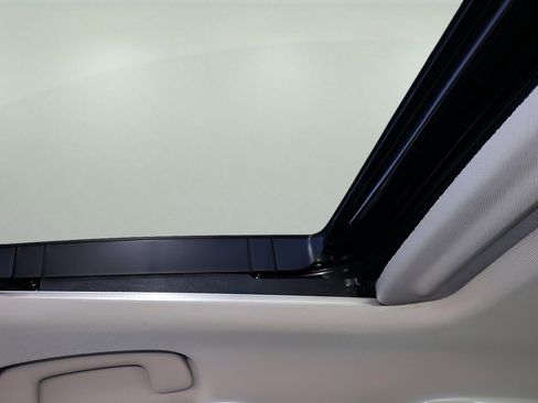 Used 2024 Honda Accord Touring image 26