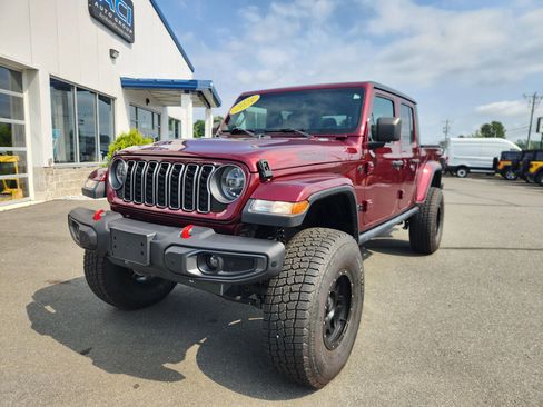 Used 2021 Jeep Gladiator Sport image 5