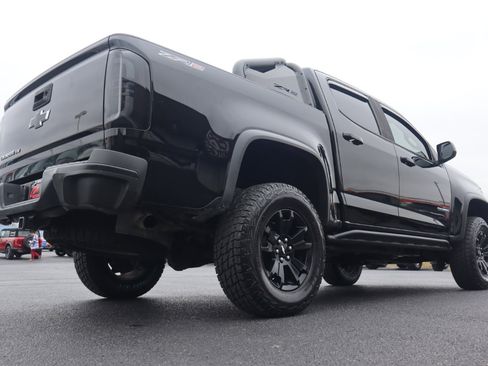 Used 2018 Chevrolet Colorado ZR2 w/ ZR2 Midnight Special Edition image 19