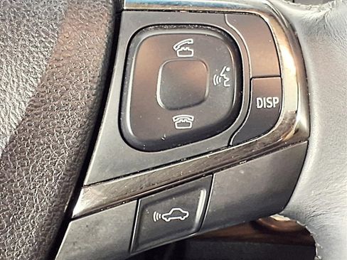 Used 2014 Toyota Avalon Limited image 19