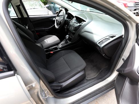 Used 2015 Ford Focus SE image 10