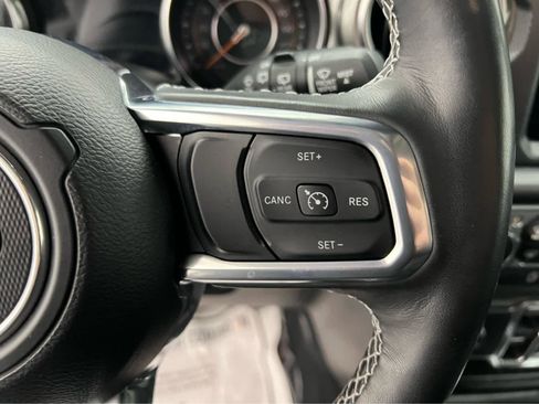 Used 2022 Jeep Wrangler Unlimited Sahara w/ Cold Weather Group image 20