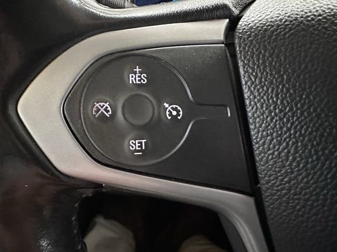 Used 2020 Chevrolet Colorado LT image 47