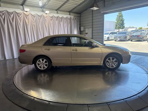 Used 2005 Honda Accord EX-L image 4