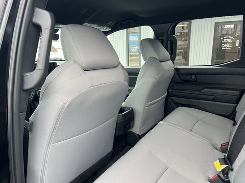 Used 2025 Toyota Tacoma SR5 image 15