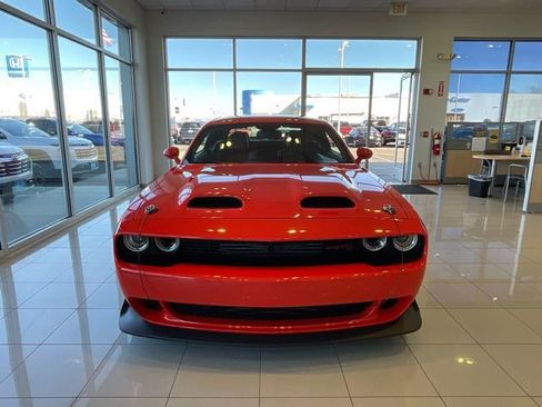 Used 2023 Dodge Challenger SRT Hellcat image 2