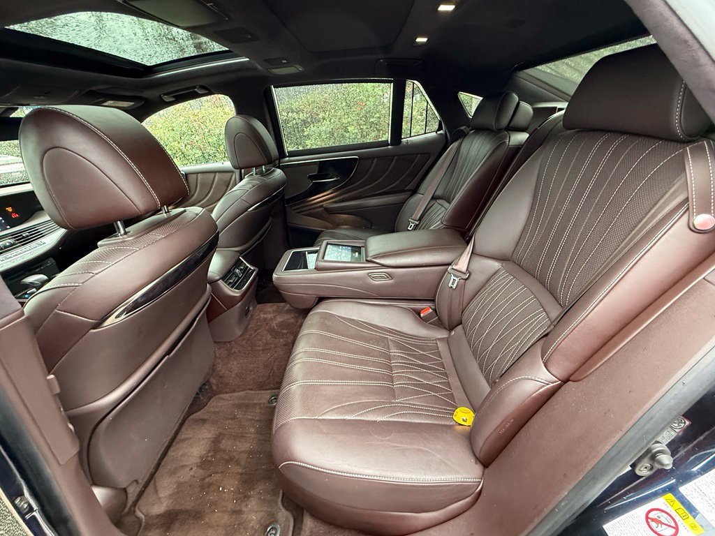 Used 2018 Lexus LS 500 w/ Luxury Package RWD image 46