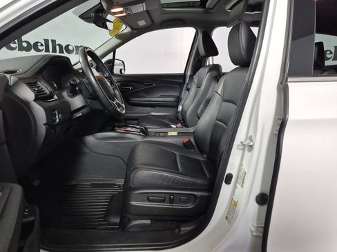 Used 2021 Honda Pilot Touring image 9