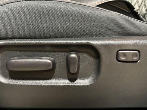 Used 2020 Toyota Tacoma TRD Sport image 18