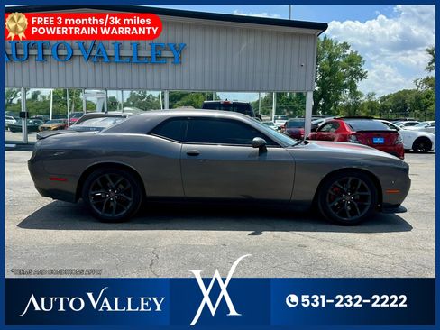 Used 2022 Dodge Challenger R/T w/ Blacktop Package RWD image 8