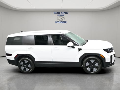 New 2026 Hyundai Santa Fe SE FWD image 7