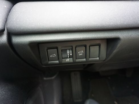 Used 2024 Subaru Outback Premium AWD/4WD image 5