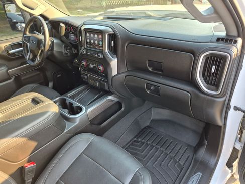Used 2021 Chevrolet Silverado 2500 LTZ w/ LTZ Plus Package AWD/4WD image 33