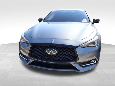 Used 2019 INFINITI Q60 3.0t Luxe w/ Essential Package AWD/4WD image 4