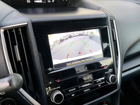 Used 2021 Subaru Crosstrek 2.0i Premium w/ Moonroof Package image 21