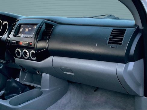 Used 2008 Toyota Tacoma 4x4 Regular Cab image 24