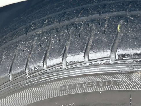 Used 2018 Chrysler 300 S w/ S Model Appearance Package RWD image 11