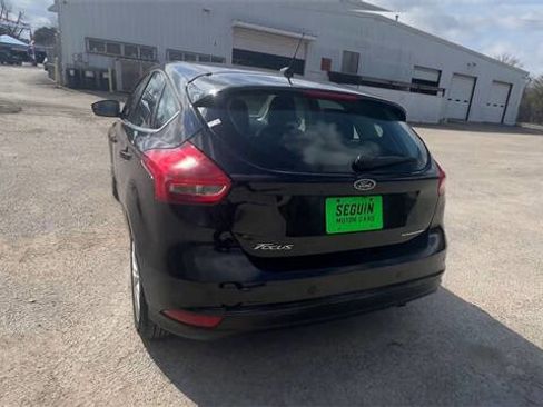 Used 2017 Ford Focus Titanium image 7
