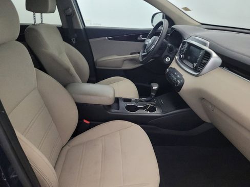 Used 2019 Kia Sorento AWD image 21