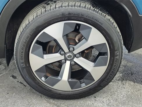 Certified 2023 Volvo XC40 B5 Plus w/ Driver Assist Package image 29