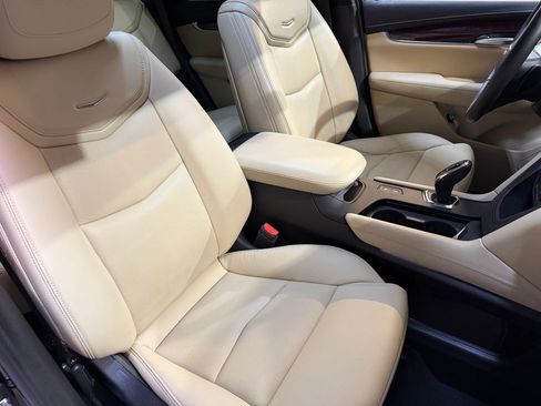 Used 2019 Cadillac XT5 Premium Luxury w/ Driver Assist Package FWD image 50