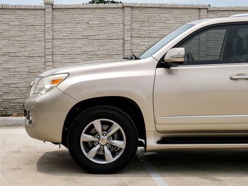 Used 2013 Lexus GX 460 Premium AWD/4WD image 12
