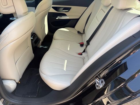 Certified 2024 Mercedes-Benz E 350 4MATIC Sedan image 11