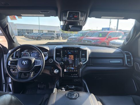 Used 2023 RAM 1500 Laramie AWD/4WD image 30