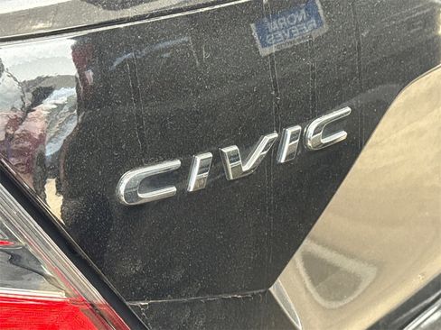 Used 2021 Honda Civic Sport image 8