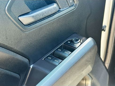 Used 2026 Chevrolet Colorado W/T AWD/4WD image 18