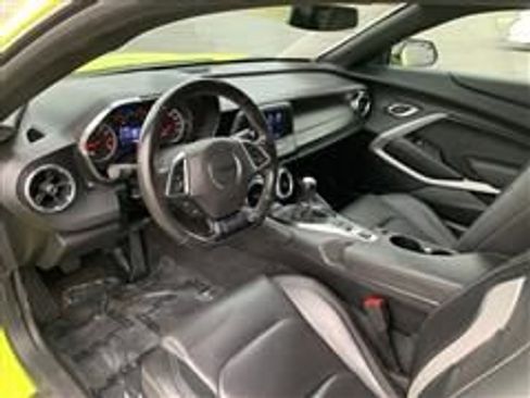 Used 2020 Chevrolet Camaro LT image 27
