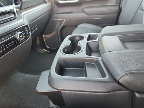 Used 2025 GMC Sierra 1500 SLT AWD/4WD image 20
