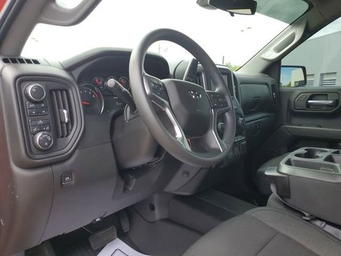 Used 2022 Chevrolet Silverado 1500 Custom Trail Boss w/ Safety Confidence Package AWD/4WD image 7