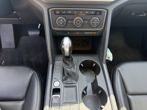 Used 2021 Volkswagen Atlas SE FWD image 12