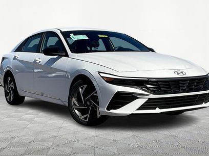 New 2025 Hyundai Elantra SEL